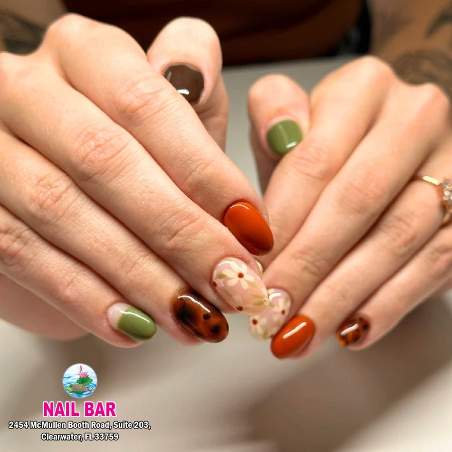 LOTUS NAIL BAR